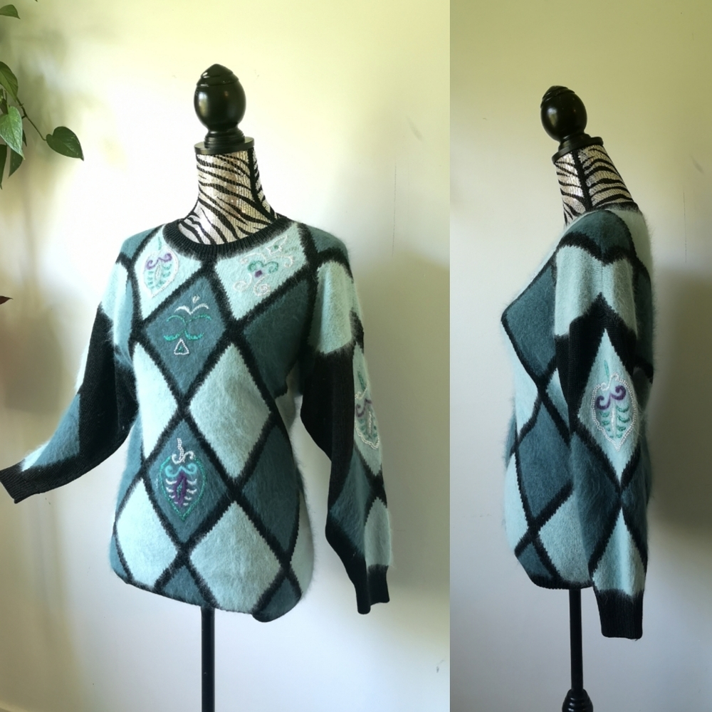 Vintage angora blend pullover sweater